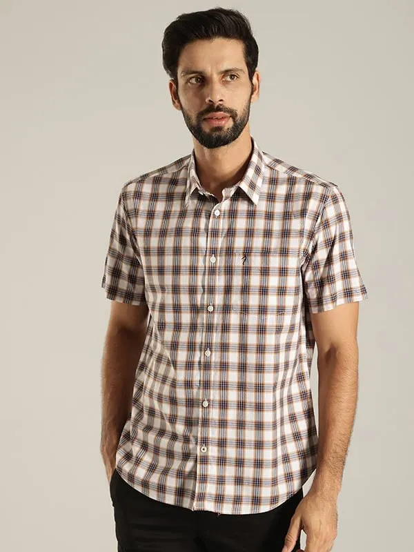 Men Checked Half Sleeve Cotton Blend Shirt